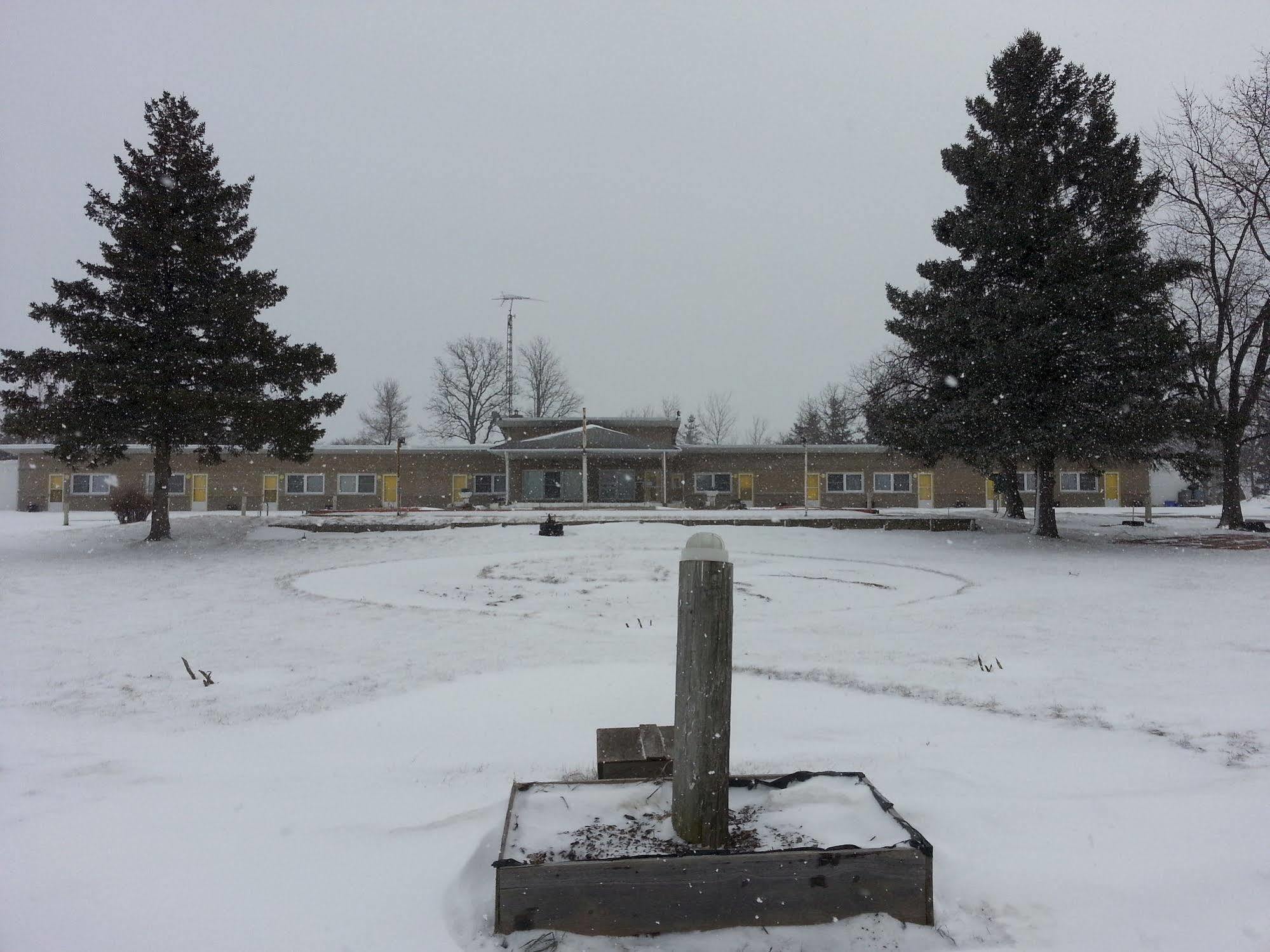Pleasant Stay Motel Ancaster Exterior foto
